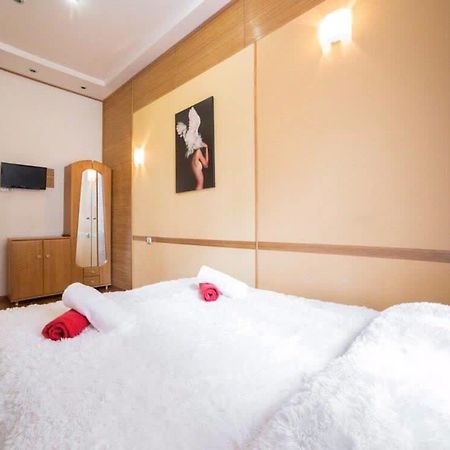 Rk Central Avenue Apartment Lviv Eksteriør bilde