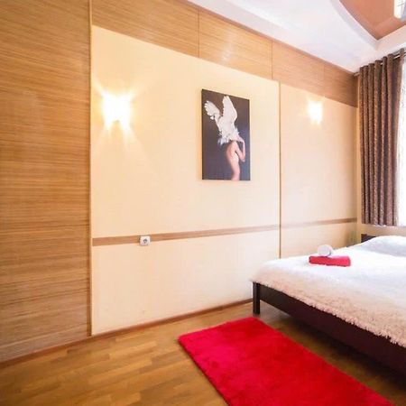 Rk Central Avenue Apartment Lviv Eksteriør bilde